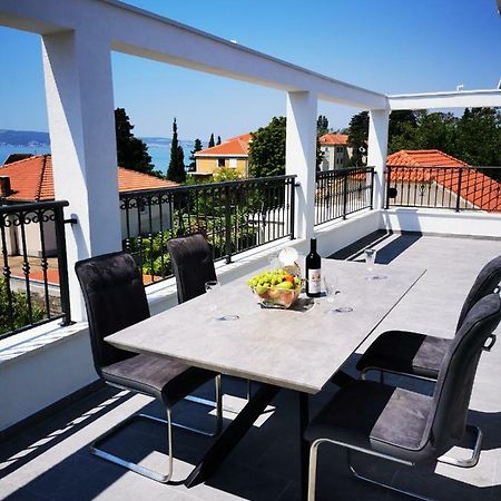 New Apartments 9 Minutes From Split Airport Kastela Bagian luar foto