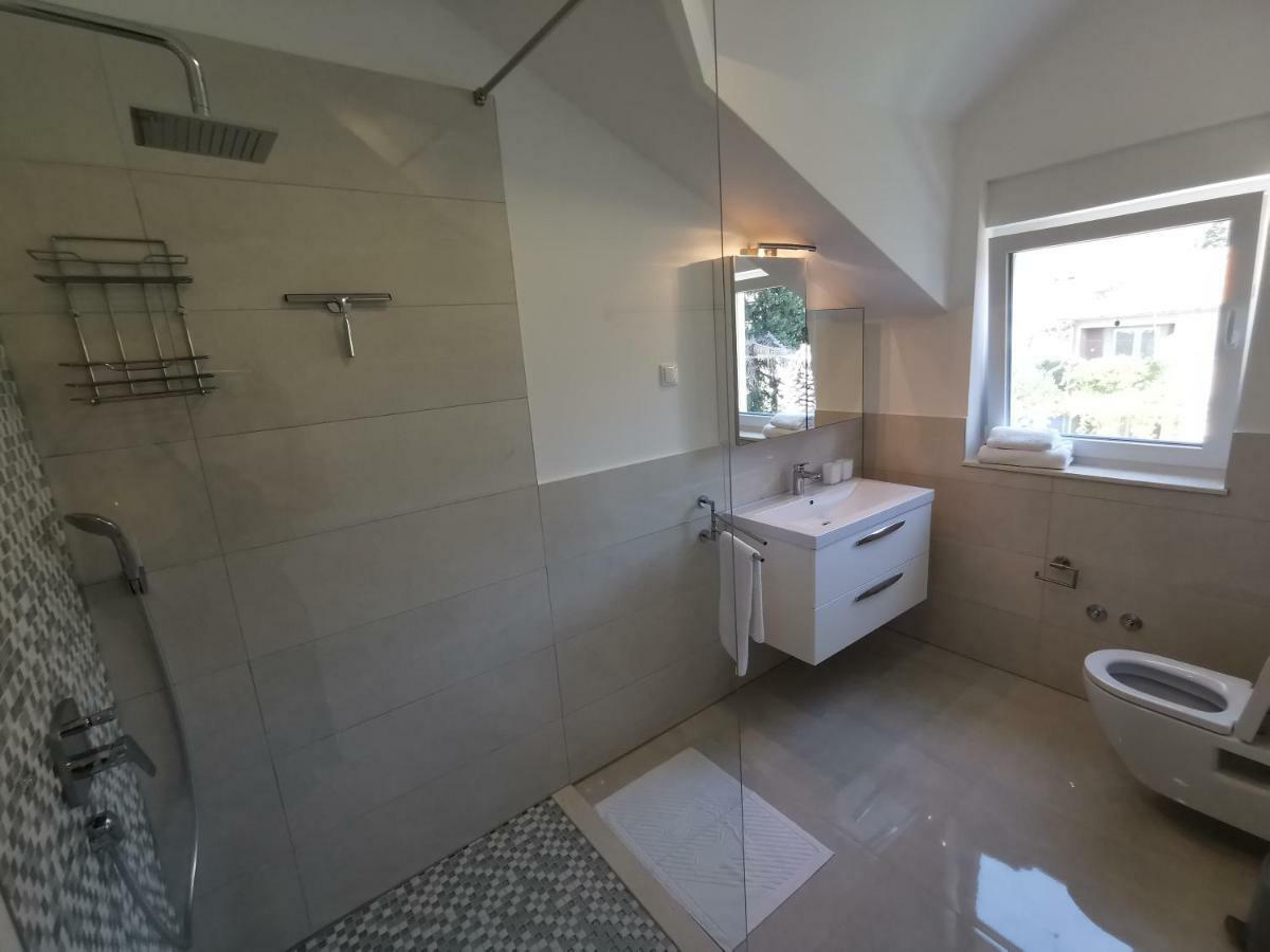 New Apartments 9 Minutes From Split Airport Kastela Bagian luar foto