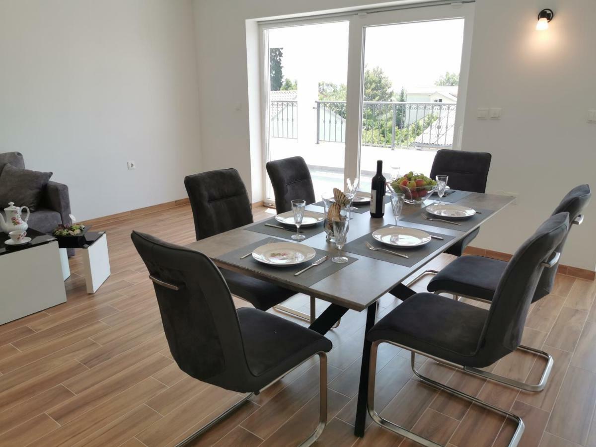 New Apartments 9 Minutes From Split Airport Kastela Bagian luar foto