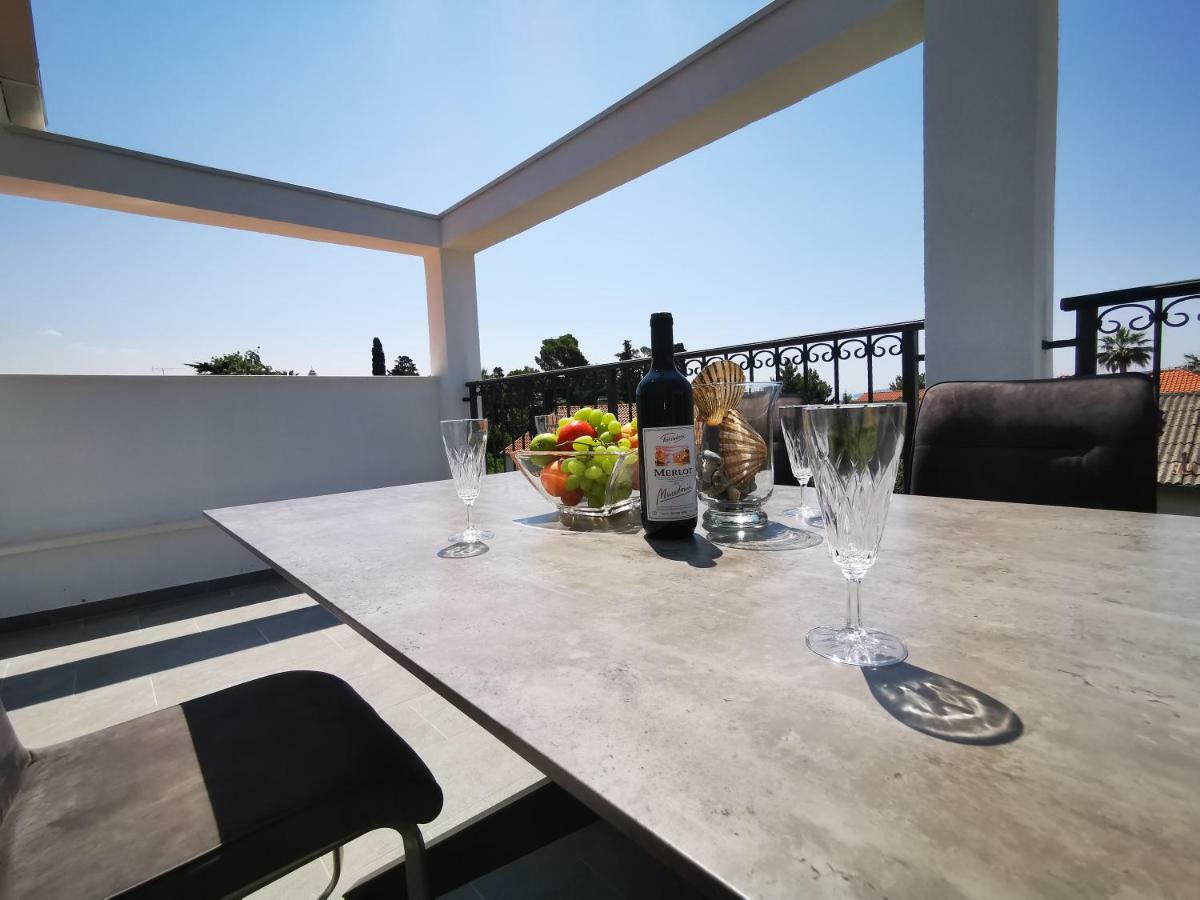 New Apartments 9 Minutes From Split Airport Kastela Bagian luar foto